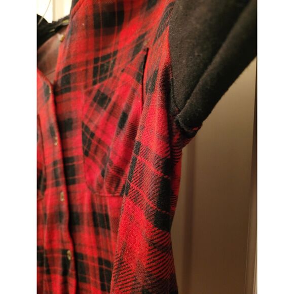 Red and Black Unisex Pullover Hoodie with Urban Edge Unleash Your Boldness - Picture 10 of 12